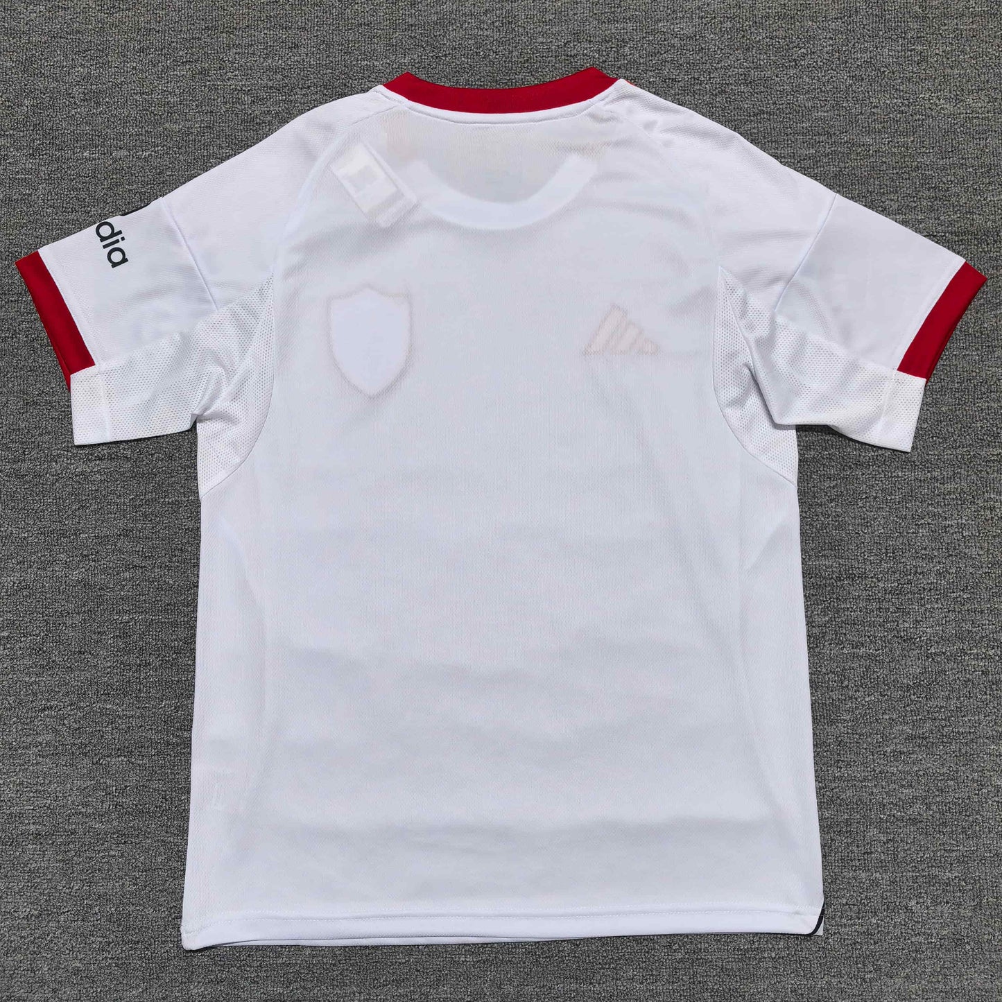 Liverpool away 25-26