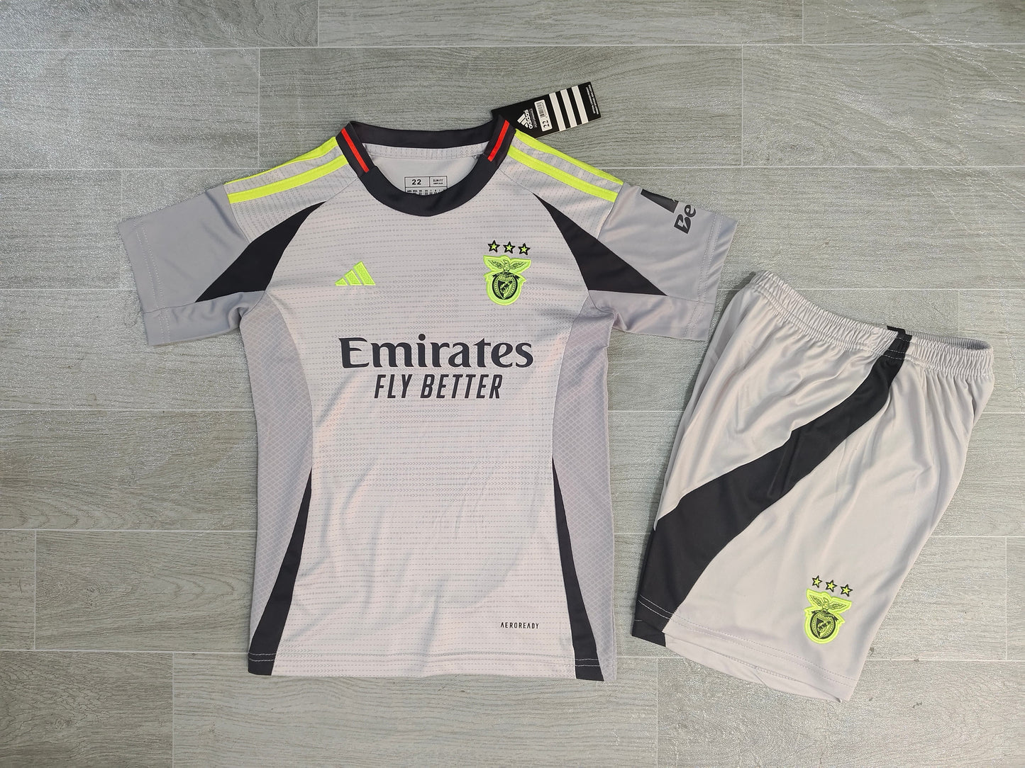 Ensemble Benfica third 2024/25