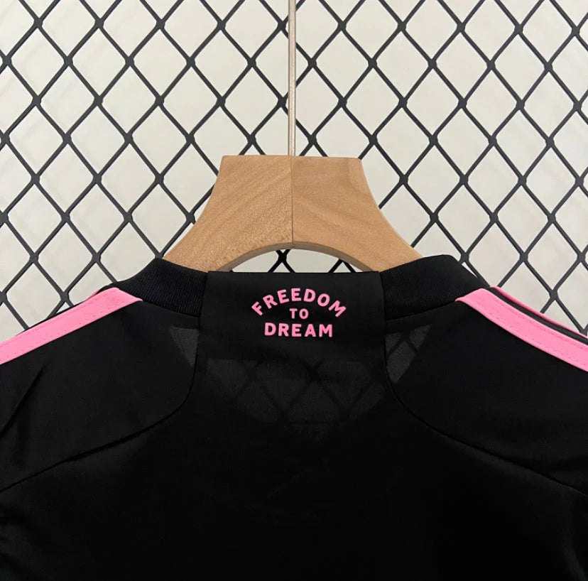 Kit Enfant Miami 2024/2025 Extérieur MaillotNW